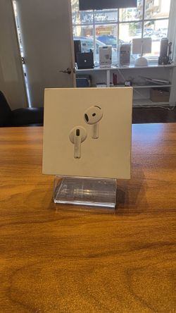 Airpods 4 with Noise Cancellation