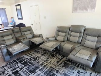 Beautiful living room, I have no pets.