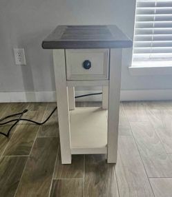 Ashley End Table w/ USB Charging & Power Outlet