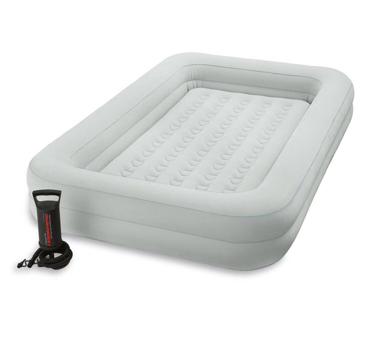 Kids air mattress