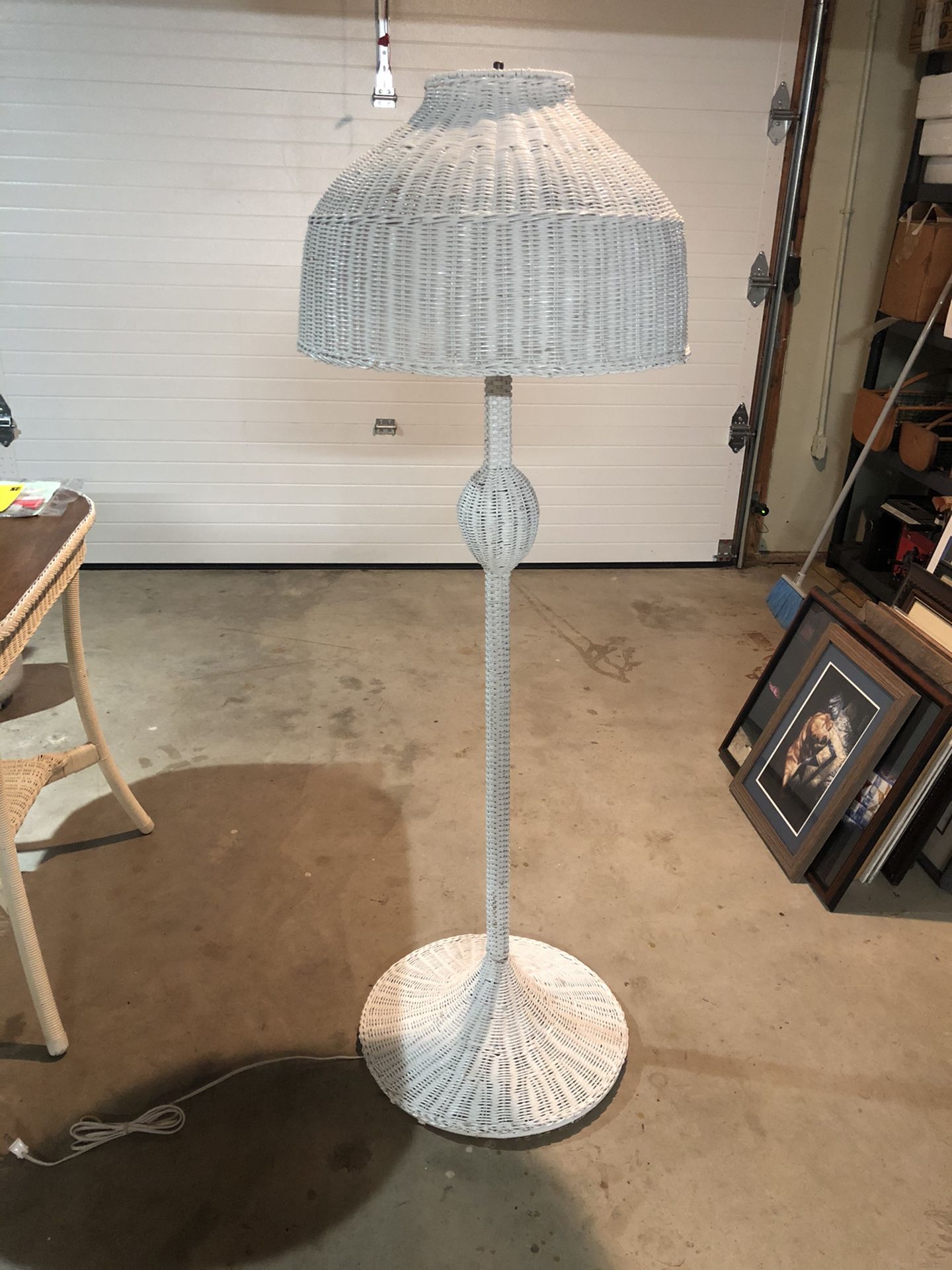 Floor lamp—white wicker