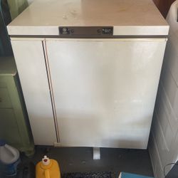 General Electric Deep Freezer 