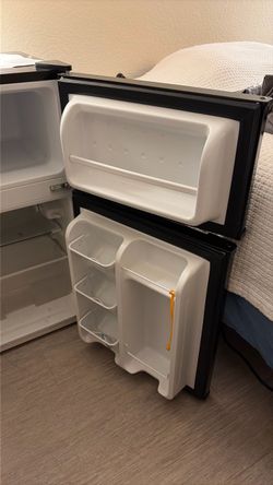 Small fridge 32”x18”