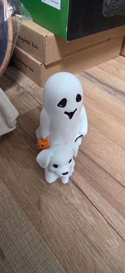 Halloween ghost dog walker 🎃