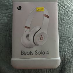 New Beats Solo 4