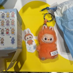 Pop Mart The Monsters LABUBU Pin For Love  Plush Pendant Z