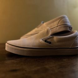 Vans x Ghostly EXCLUSIVE 2019 Collab. Men’s 9 Woman’s 10.5