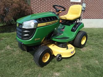 LIKE NEW, JOHN DEERE D120 HYDRO AUTOMATIC RIDING MOWER