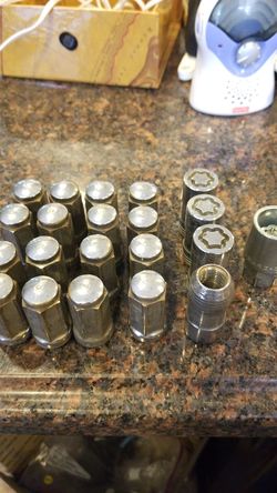 Keep rims for yourself lock them on