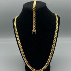8MM Cuban Link Set 14k Gold Plated Doesn't Loses Color 