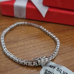 7.5" Sterling Silver bracelet