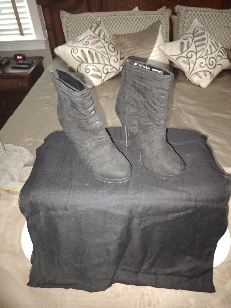Stiletto Black Suede Like Bootie