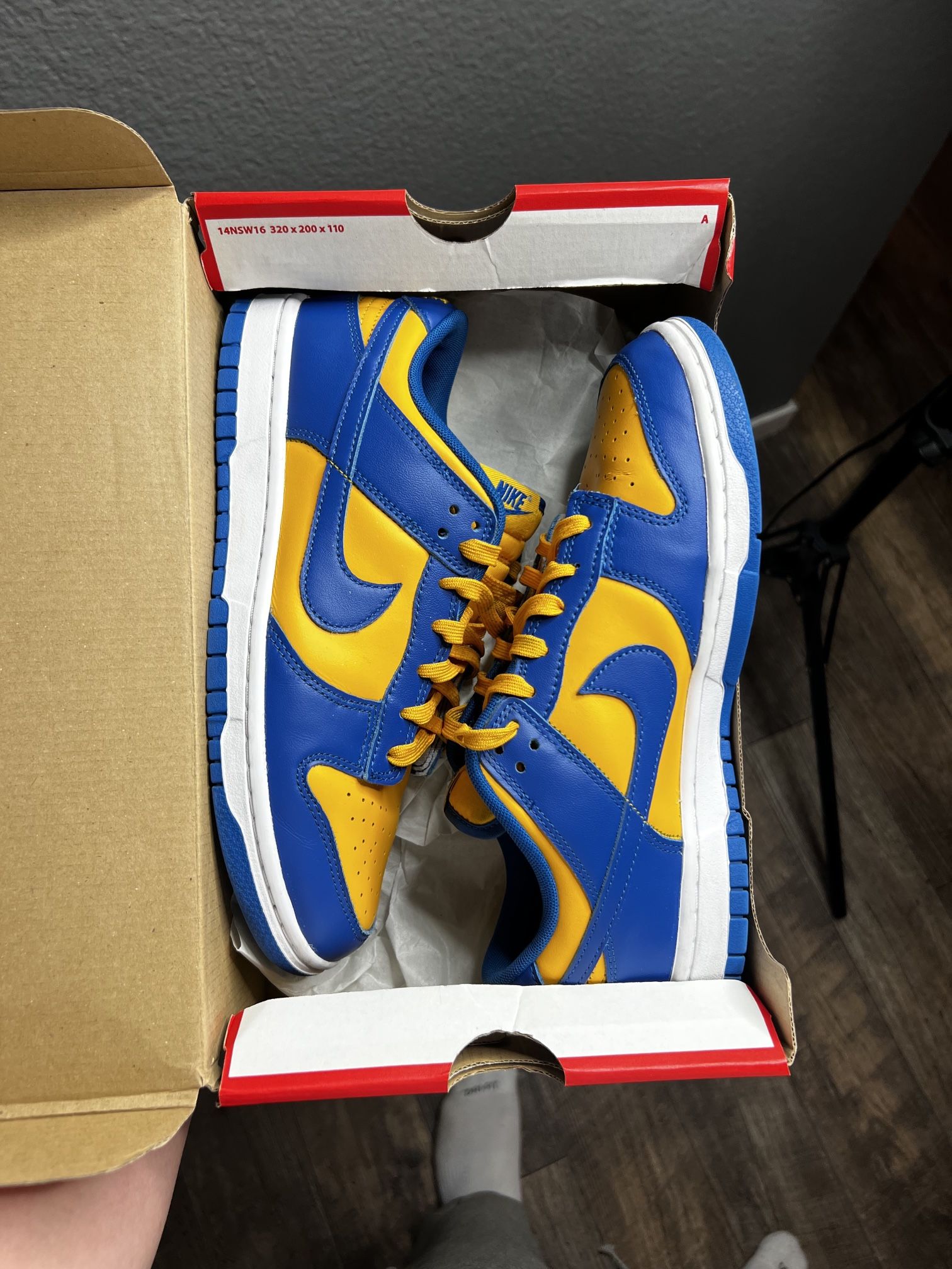 Nike Dunk Low βUCLAβ