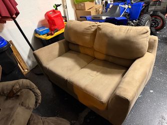 Love seat