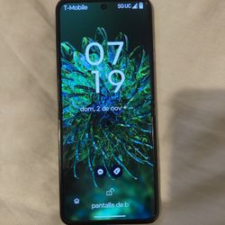 Moto Razor 2024 256gb 8 Ram