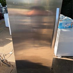 18 Cu. Ft. SideKicks® All-Freezer With Fast Freeze