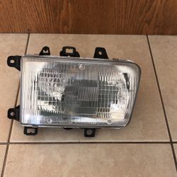Toyota 4Runner 1990 To 1995 Head Lamp Passenger Side Assembly #48