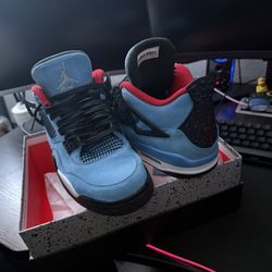 Travis Scott Jordan 4s
