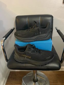 Hoka Arahi 8/ Size 12D Men’s $100