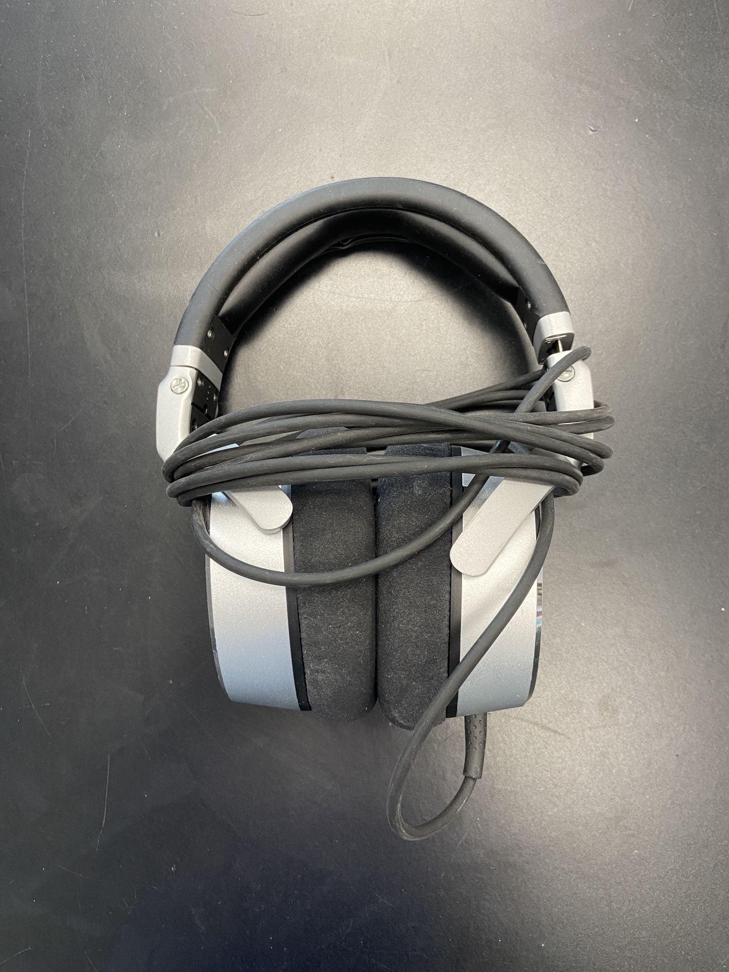 Neumann NDH 20 Closed Back Studio Headphones