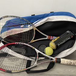 Two Tennis Rackets With Carrier Bag And Three Tênis Balls