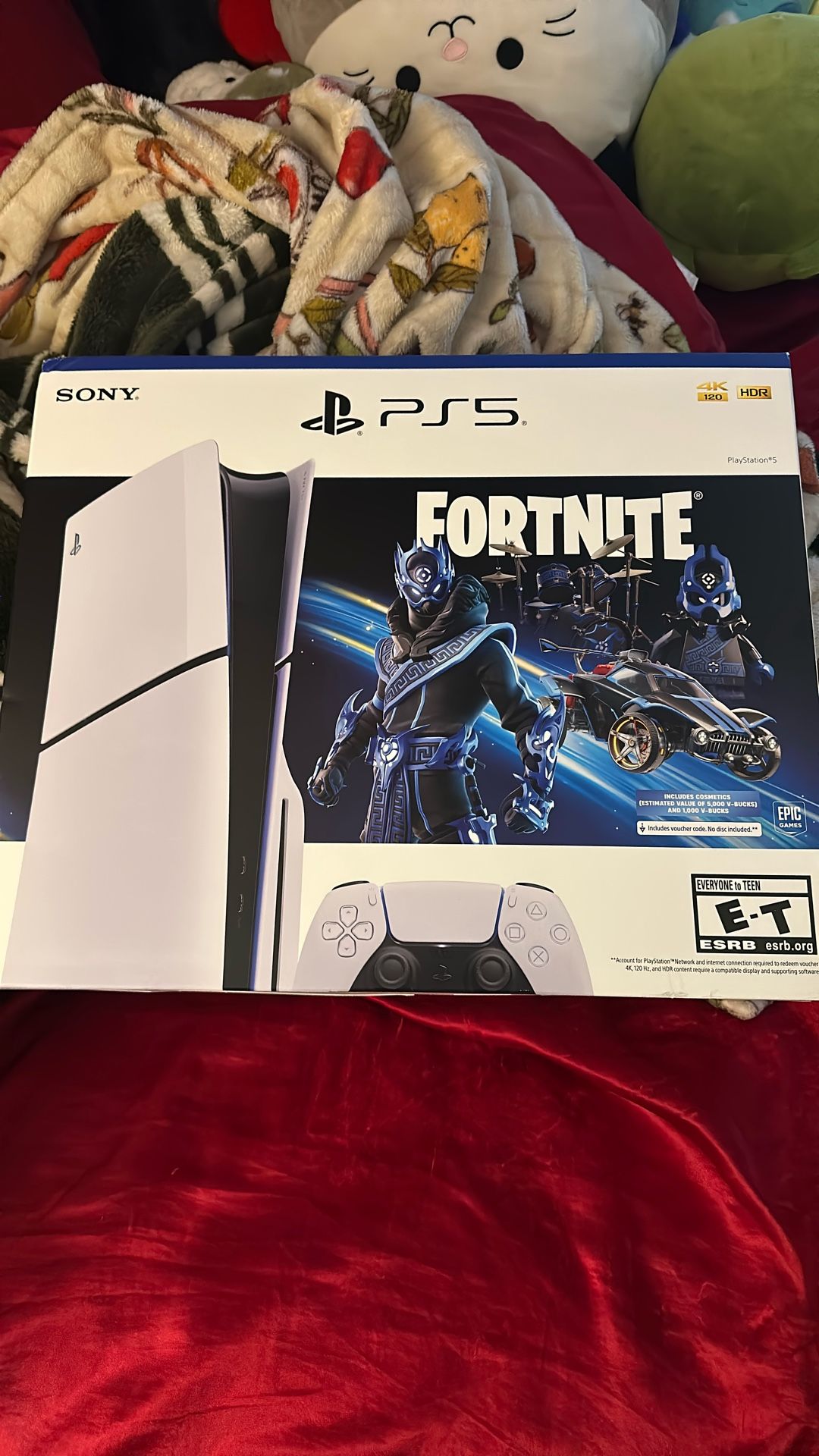 PS5 With Fortnite voucher 1TB