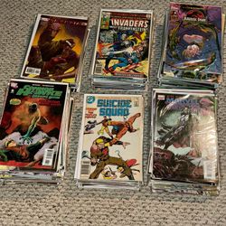 214 Random Comic Book Lot Marvel DC Captain America The Flash Green Lantern Spider-Man Superman Black Panther