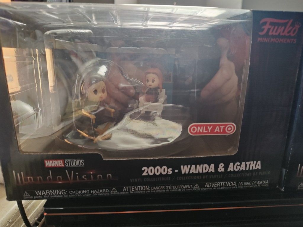 Wanda Vision 2000s Wanda& Agatha