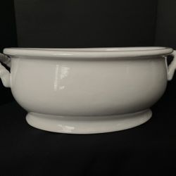 Vintage/Large Oval Pot / Ironstone / Cachepot