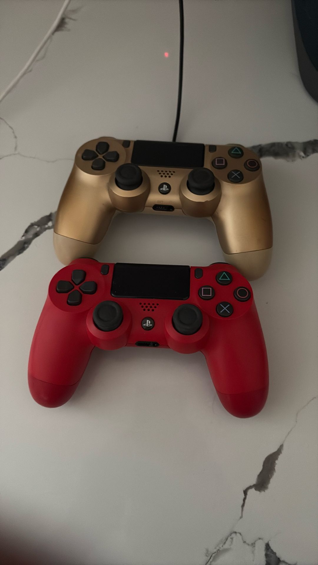 PS4 Controllers 
