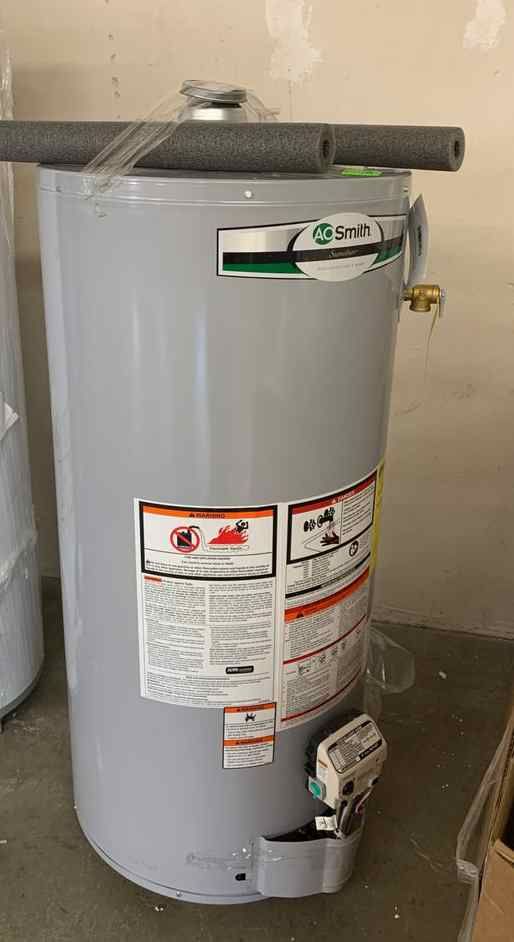 NEW AO SMITH WATER HEATER WITH WARRANTY 40 gallons PP