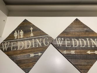 Directional wedding sign
