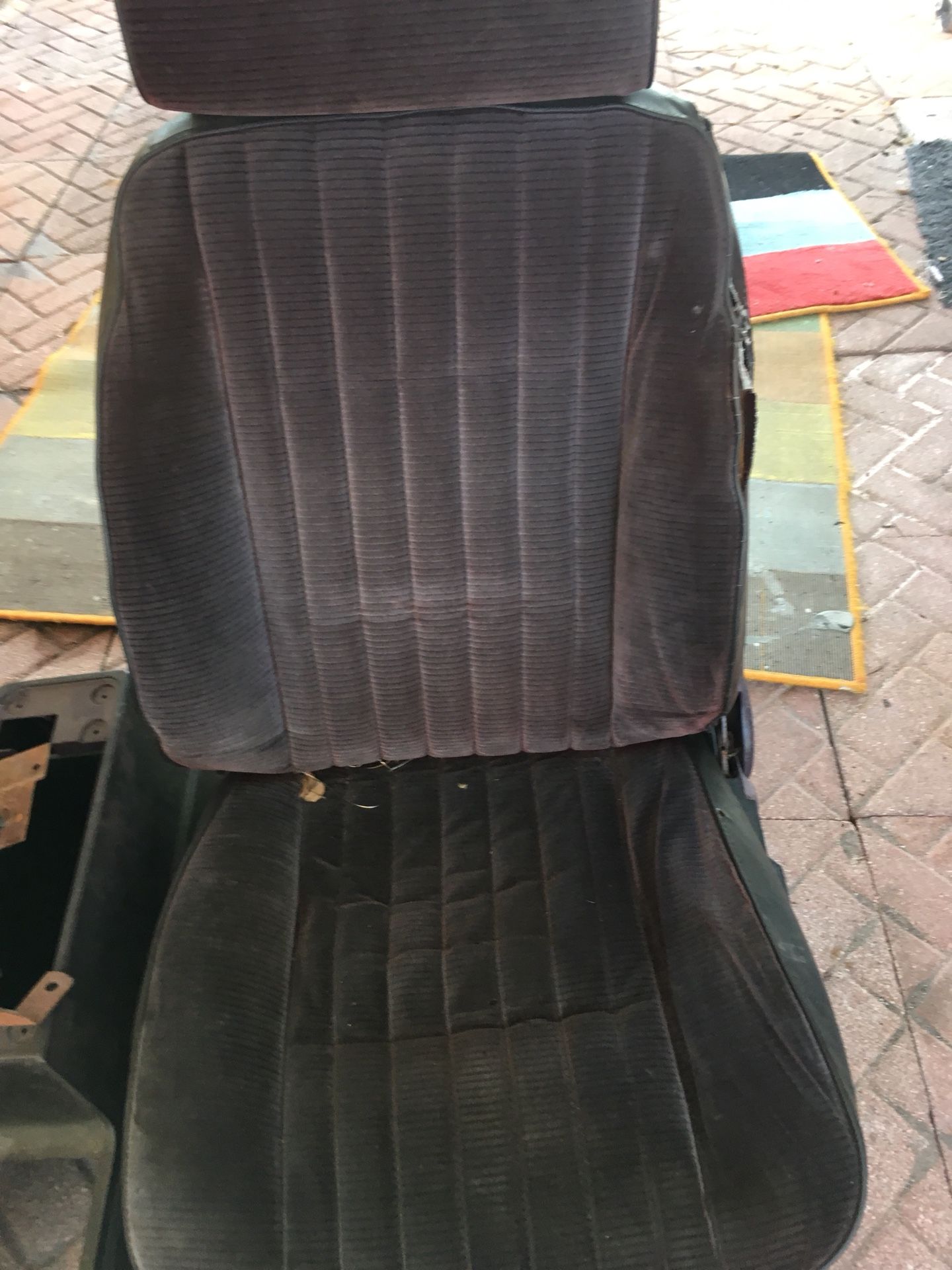 Bucket seats in the center consul with shifter Monte Carlo SS
