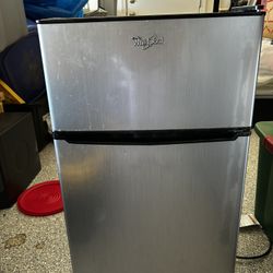 Mini Fridge And Freezer 