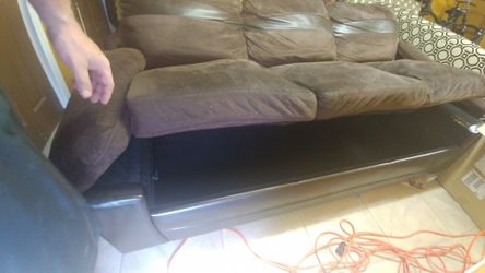 Rooms to go sofa set