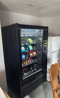 Snack Vending Machine