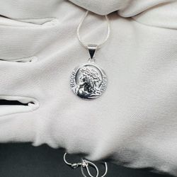 NEW 925 Sterling Silver Jesus Christ Pendant With 925 Sterling Silver 22” Chain