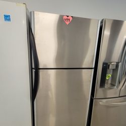 Top Freezer Refrigerator Used In Good Condition With 90days Warranty 