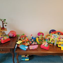 PEPPA PIG PLAY TOYS SEE DESCRIPTION 