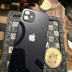 Iphone 12 64GB Black Unlocked 