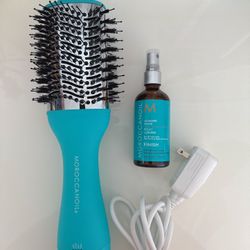 Morocccanoil Brush And Moroccanoil Hair Oil Spray