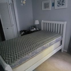 White Twin Bed With Mattress