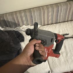 Milwaukee M18 Hammer Drill