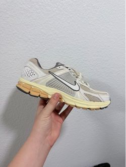 Nike Vomero 5