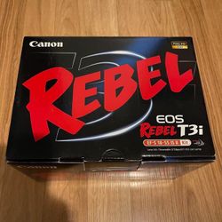 Canon T3i DSLR camera 