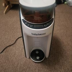 Baby Brezza Formula Mixer