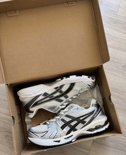 ASICS Gel Kayano