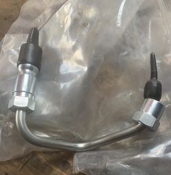 01-04 Gm Duramax 6.6 Injector Iine