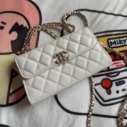Used leather bag