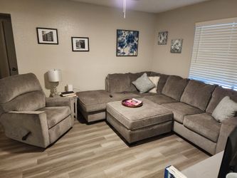 Moving Sale- 1 Bedroom Apt full of Furniture/household items